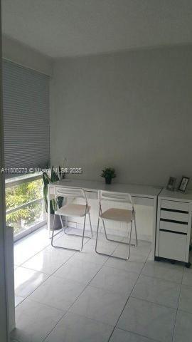Foto del edificio - 17560 Atlantic Blvd