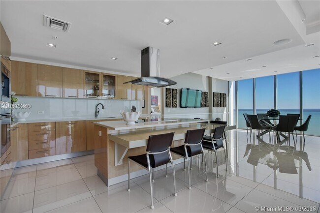 Building Photo - 6899 Collins Ave
