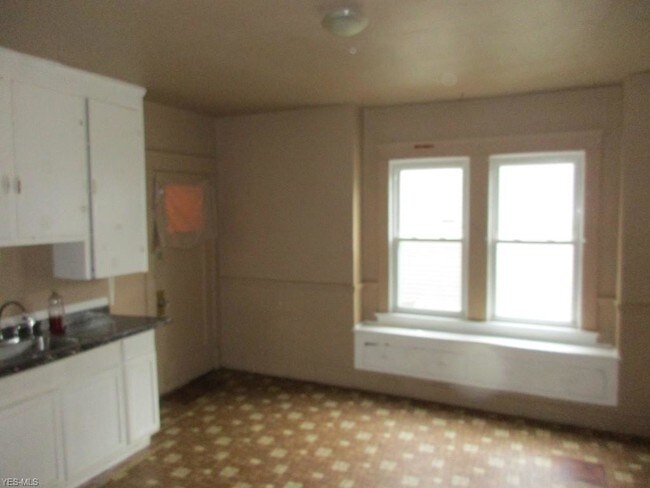 Building Photo - 6719 Chambers Ave