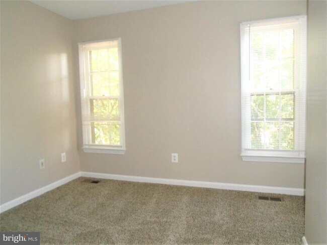 Foto del edificio - 1914 Duffield Ln