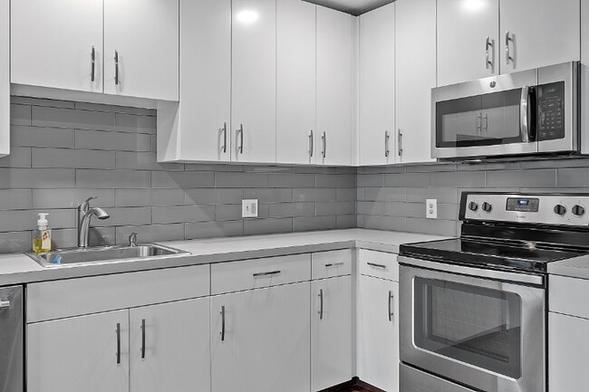 Foto del edificio - 1029 Pleasant St