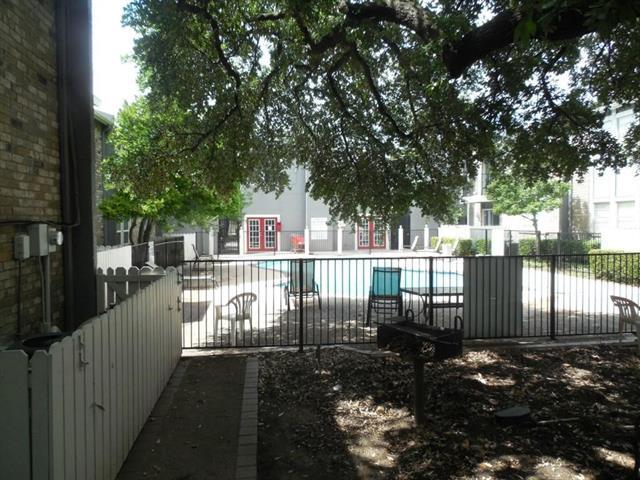 Building Photo - 5111 Skillman St