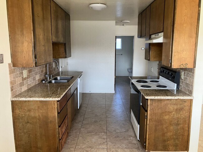 Building Photo - 2509 Plumeria Ct