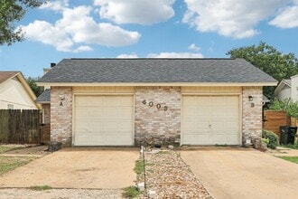 Building Photo - 4003 Stonebridge Dr