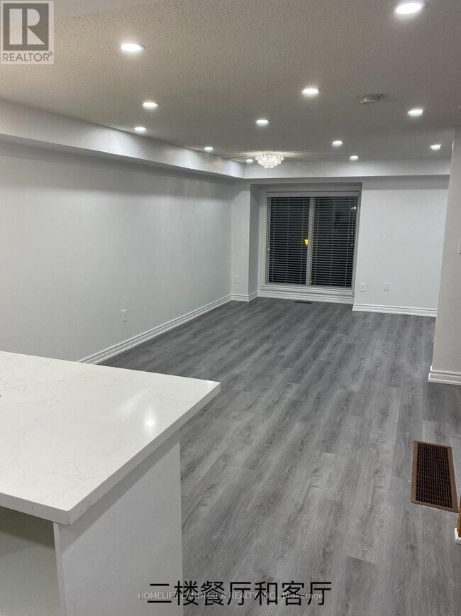Photo du bâtiment - 3500 Brimley Rd