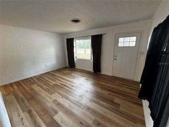 Foto del edificio - 716 McCormack St