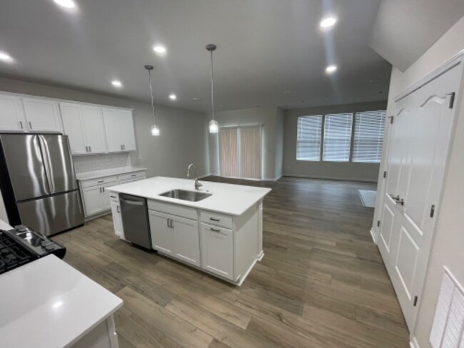 Foto del edificio - 104 Addison Cir