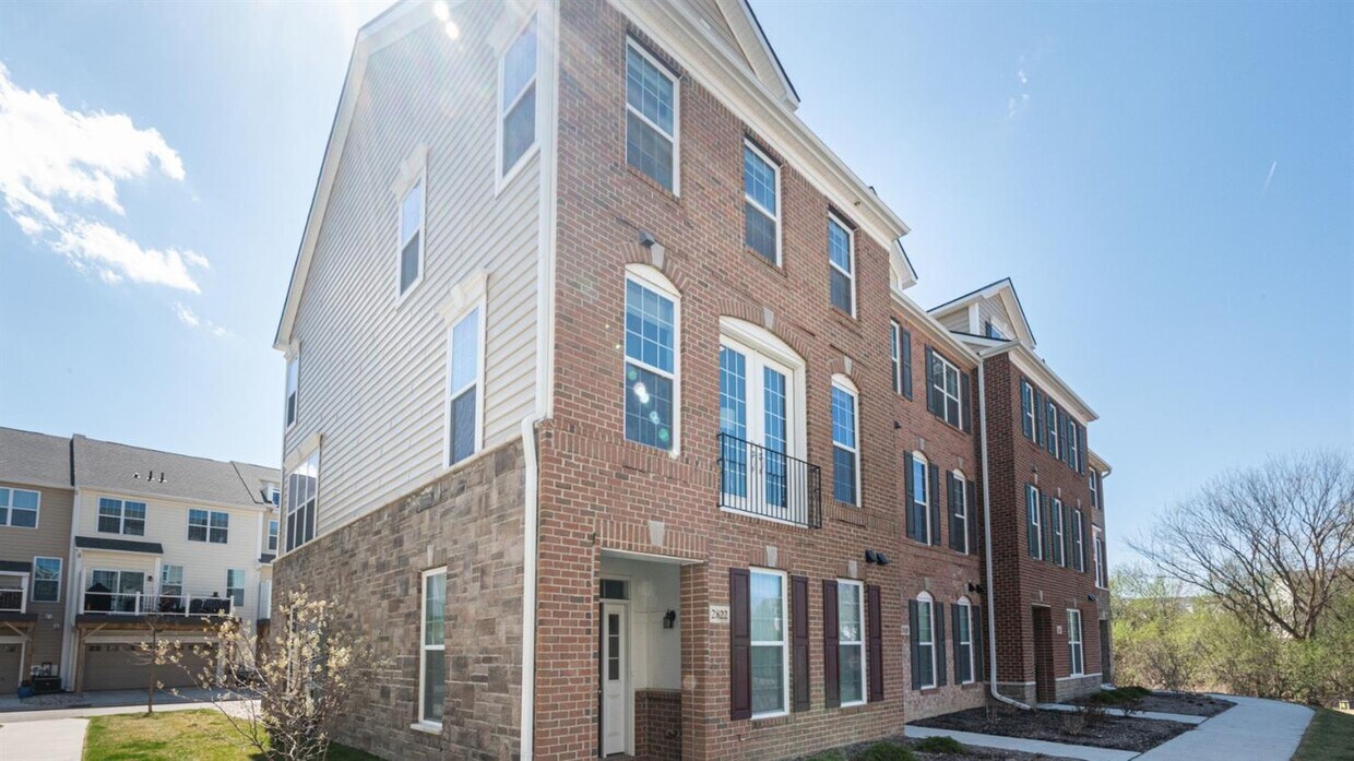 Foto principal - 2822 Purley Ave
