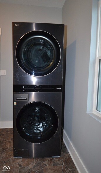 Foto del edificio - 602 S Miller St