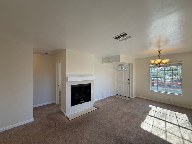 Building Photo - Great 2B/2BA Condo in Mira Mesa for Lease!