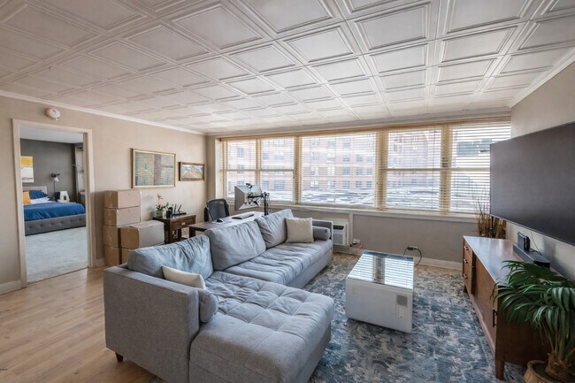 Foto del edificio - 2300 N Commonwealth Ave