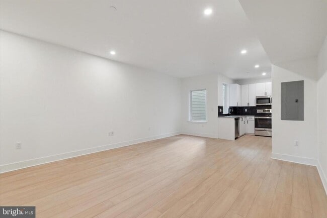 Foto del edificio - 1643 N 2nd St