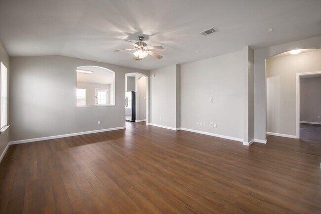 Building Photo - 17901 Violet Ln