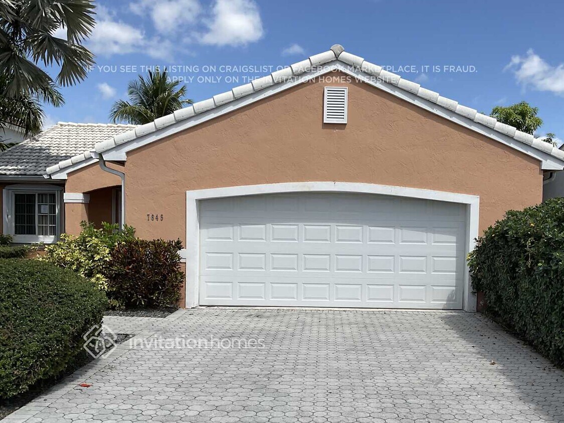Foto principal - 7845 SW 161st Ave