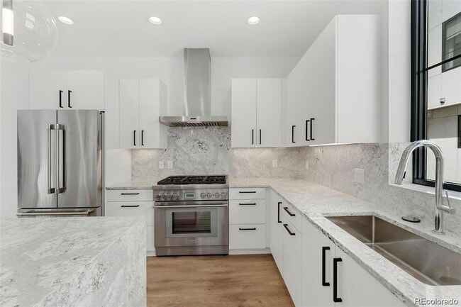 Photo - 838 Ash St. Townhome