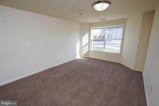 Foto del edificio - 30630 Umes Blvd