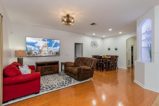 Building Photo - 15722 Green Cove Blvd