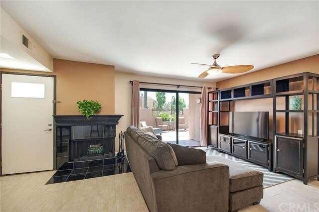 Building Photo - 25761 Le Parc