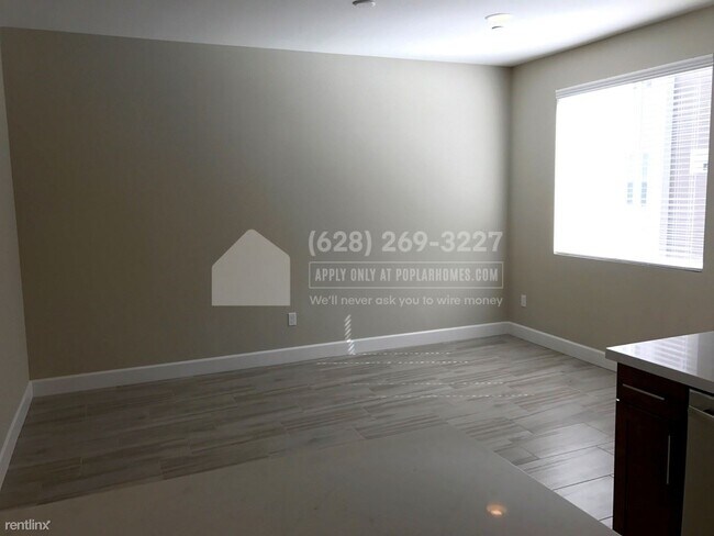 Building Photo - 3 br, 4 bath Townhome - 428 Whistler Pl -