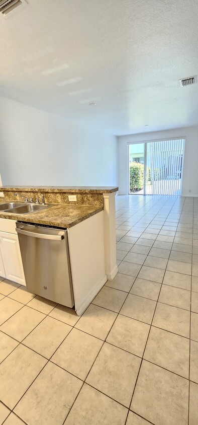 Photo - 1935 Gardenia Ct (Riviera Beach, FL)