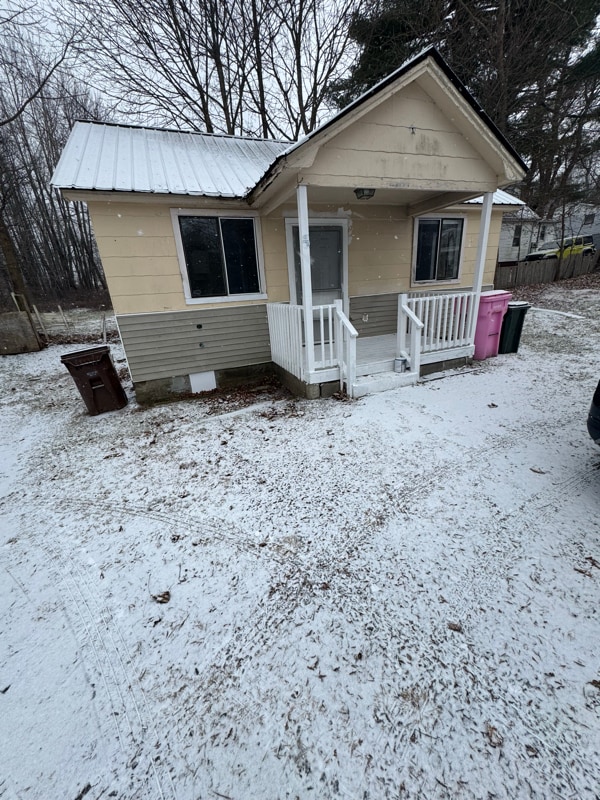 Primary Photo - 19 Dillon Rd