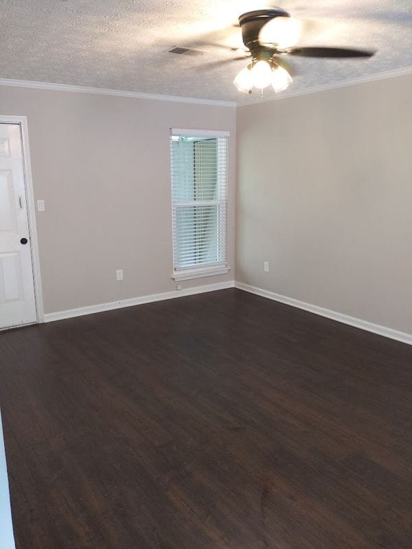 Building Photo - 155 Chesapeake Dr