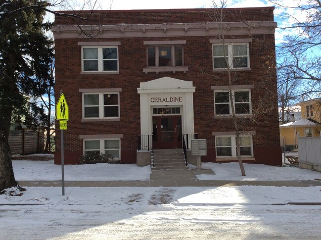 Building Photo - 706 3rd Ave N