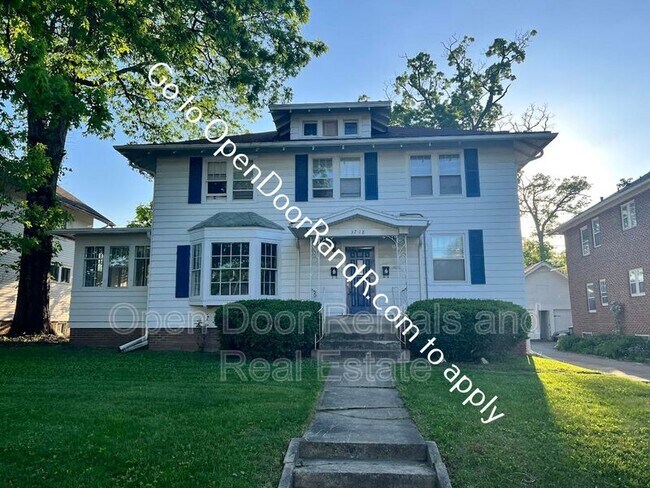 Building Photo - 3718 S Wayne Ave