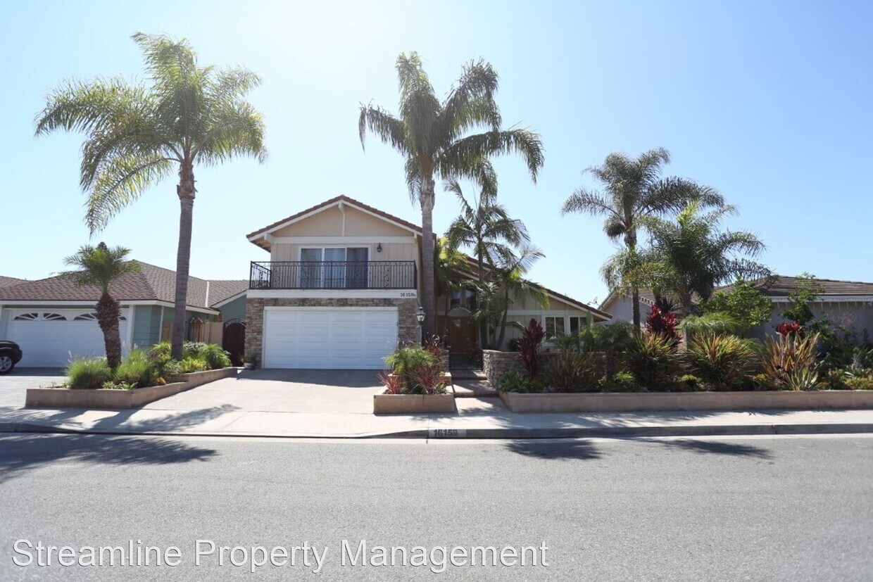 Foto principal - 4 br, 3 bath House - 16159 Caribou Street