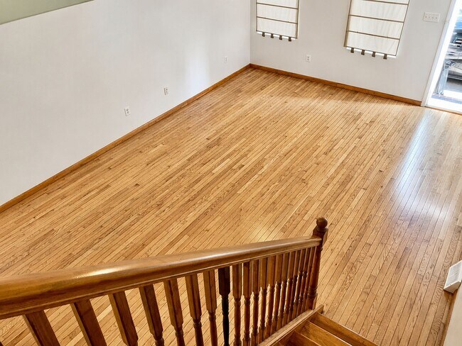 Foto del edificio - Three-Bedroom Graduate Hospital Home with Finished Basement and Private Patio