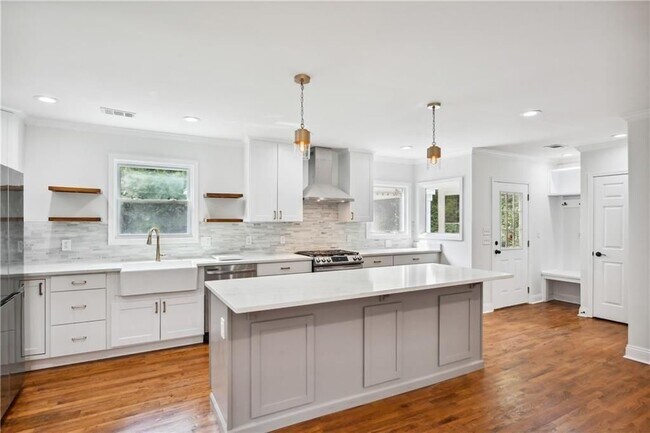 Foto del edificio - 1249 Goodwin Rd NE