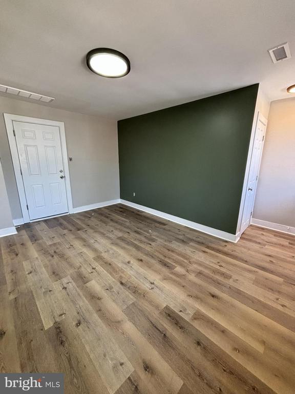 Foto del edificio - 18 W 5th St