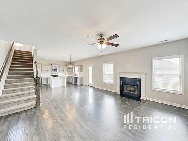 Building Photo - 1056 Lindyn Lee Wy