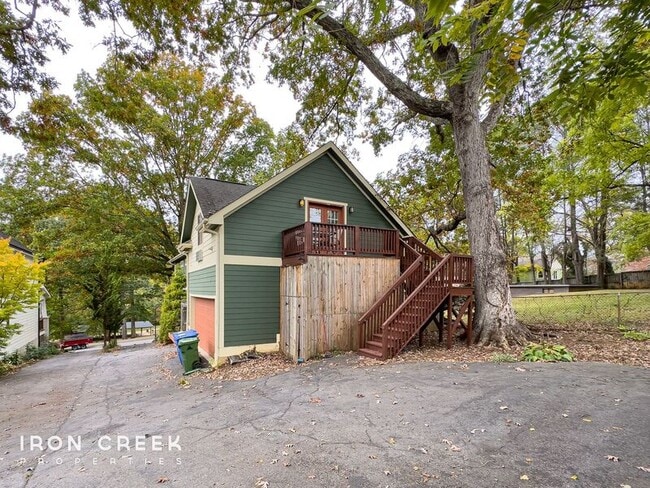 Foto del edificio - 90 Rumbough Pl