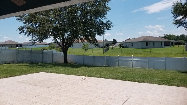 Building Photo - 5493 Oakford Dr