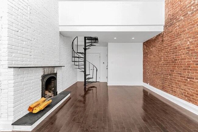 Foto del edificio - 404 W 22nd St
