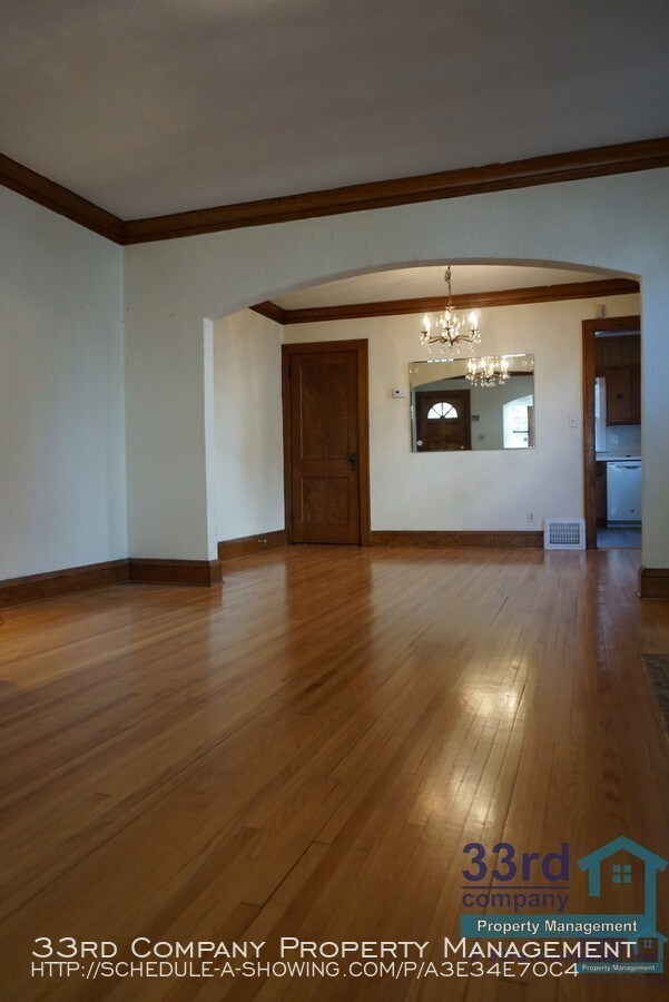 Foto del edificio - 1321 W James Ave