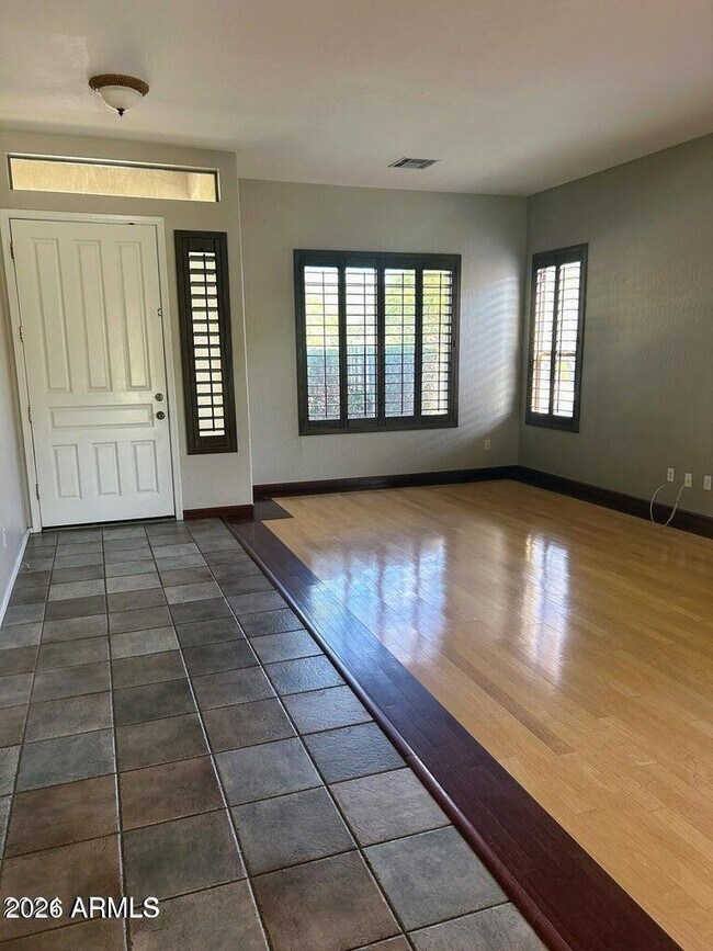 Foto del edificio - 22038 N 51st St