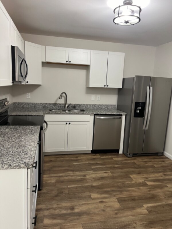 Foto del edificio - 102 Lewis Dr