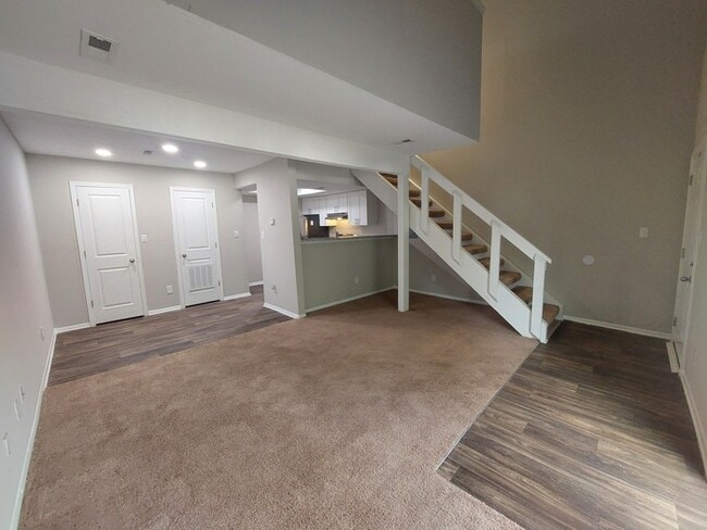Building Photo - Beautifully Renovated 1BD/1BTH Loft Style ...