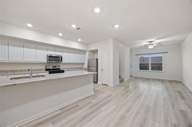 Building Photo - 308 Marsh Ln