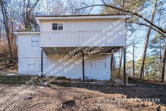 Building Photo - 1597 Republic Ln
