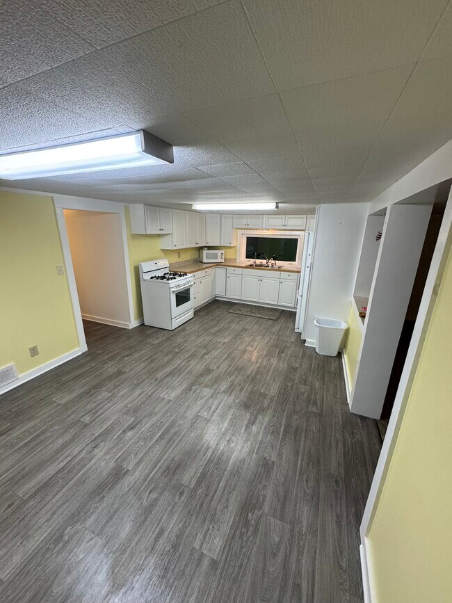 Foto del edificio - 6711 Vincent Hill Rd