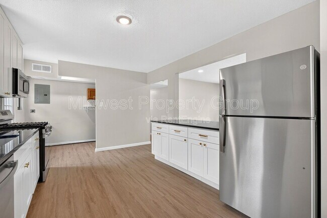 Building Photo - 216 Allen Dr