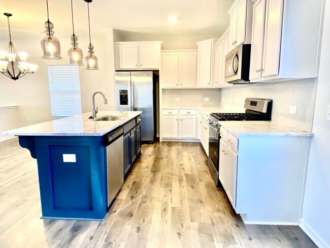 Foto del edificio - 518 Purple Finch Rd
