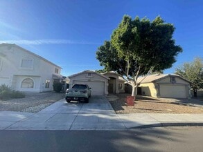 Building Photo - 837 E Glenmere Dr