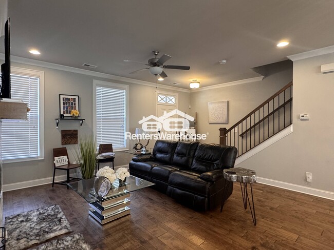 Building Photo - 3012 Vickery Trce