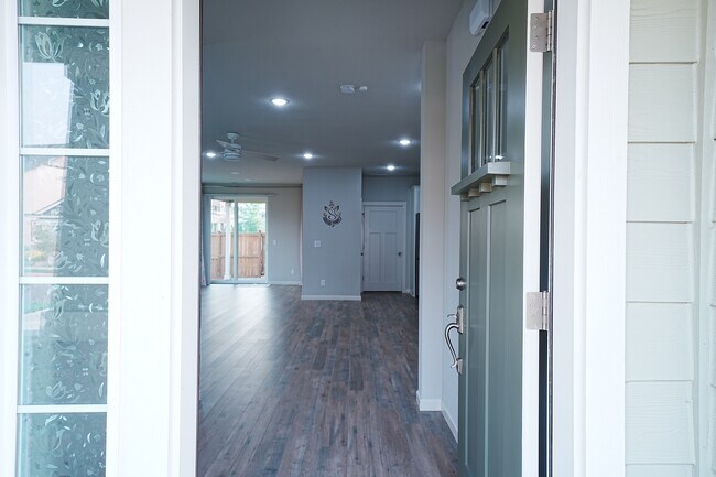 Foto del edificio - 7478 SE Youngs St