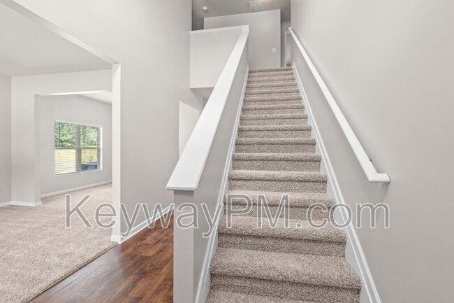 Building Photo - 3013 Spring Creek Dr