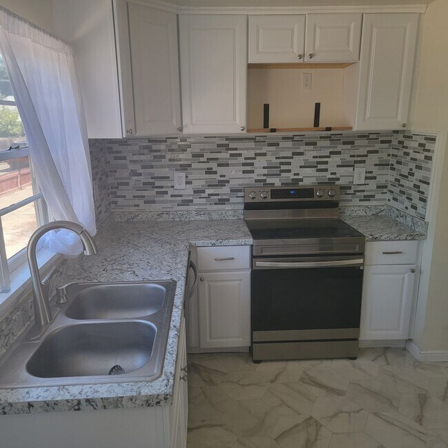 Foto del edificio - House for rent